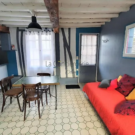La Maison Du Sentier Дом отдыха