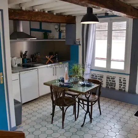 Дом отдыха La Maison Du Sentier *