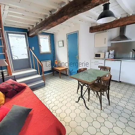 La Maison Du Sentier Дом отдыха *